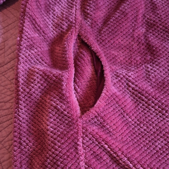 Simply Southern  Fuchsia Fleece Pullover - Picture 6 of 7